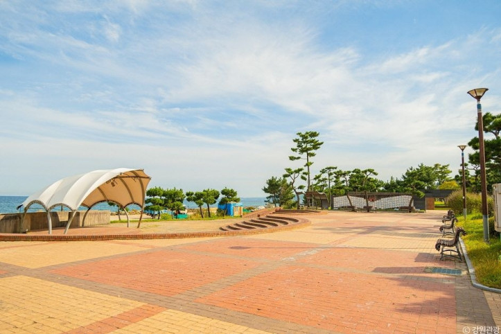 설악해맞이공원 인어연인상 여행 추천 - 메고지고