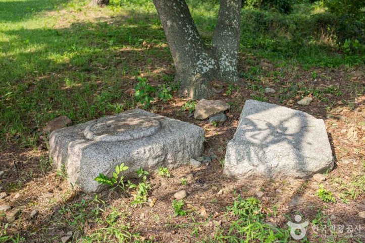 경주 망덕사지 여행 추천 - 메고지고