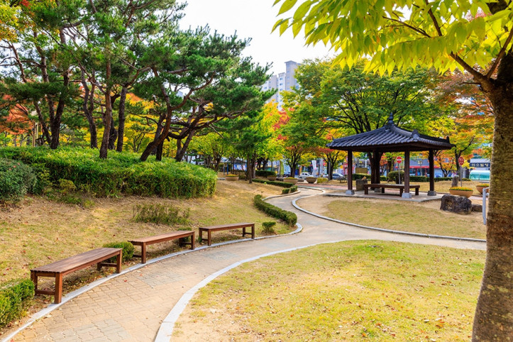 봉곡테마공원 여행 추천 - 메고지고