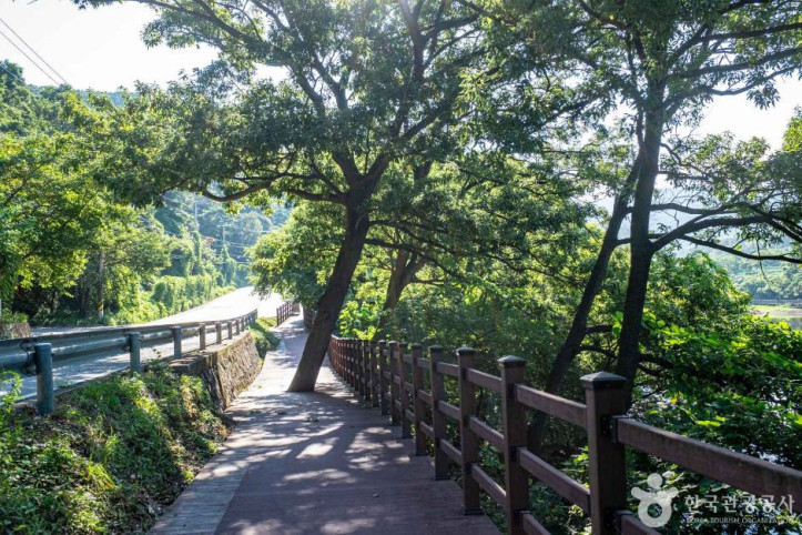 유학지 수변공원 여행 추천 - 메고지고