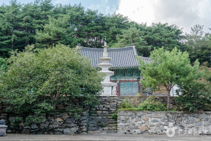 무진암(부여) 여행 추천 - 메고지고