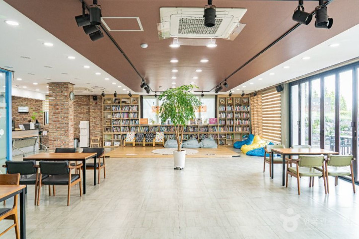 월곶 생활문화센터 여행 추천 - 메고지고