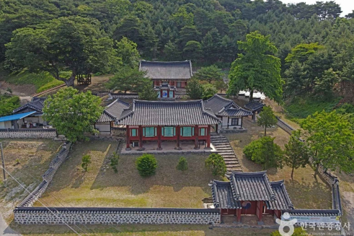 청양향교 여행 추천 - 메고지고