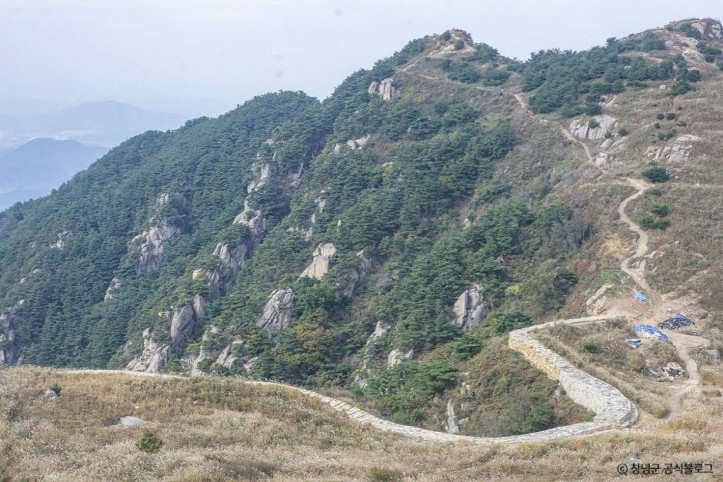 화왕산군립공원 여행 추천 - 메고지고