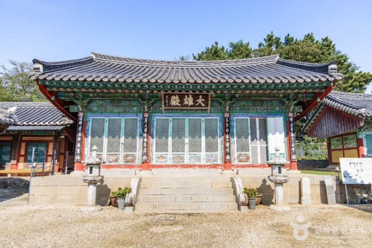 익산 연동리 석조여래좌상 여행 추천 - 메고지고