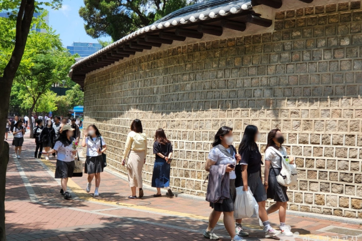 덕수궁 돌담길 여행 추천 - 메고지고