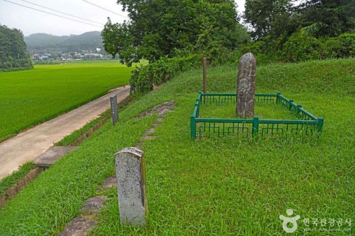 창덕리 남근석 여행 추천 - 메고지고