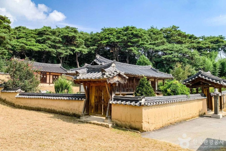 노봉서원 여행 추천 - 메고지고