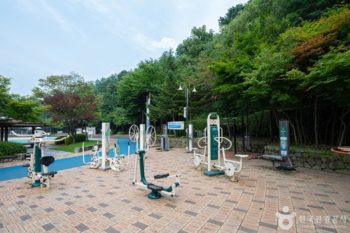 구봉산근린공원 여행 추천 - 메고지고