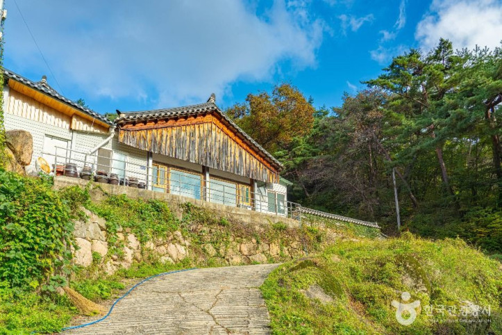 여적암(보은) 여행 추천 - 메고지고