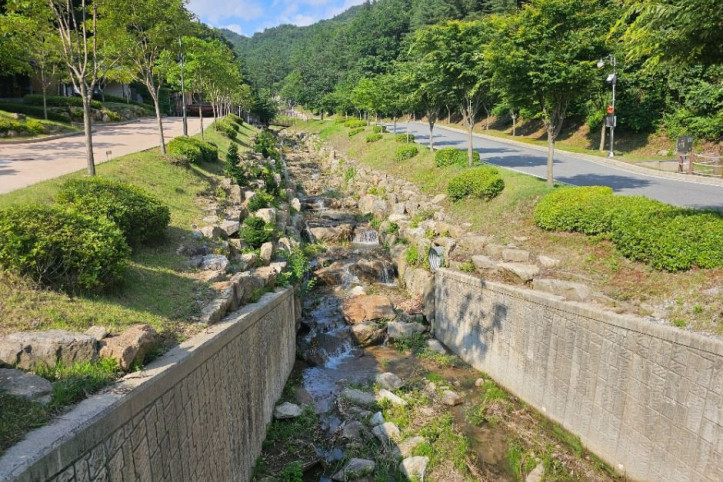 문수산자연휴양림 여행 추천 - 메고지고
