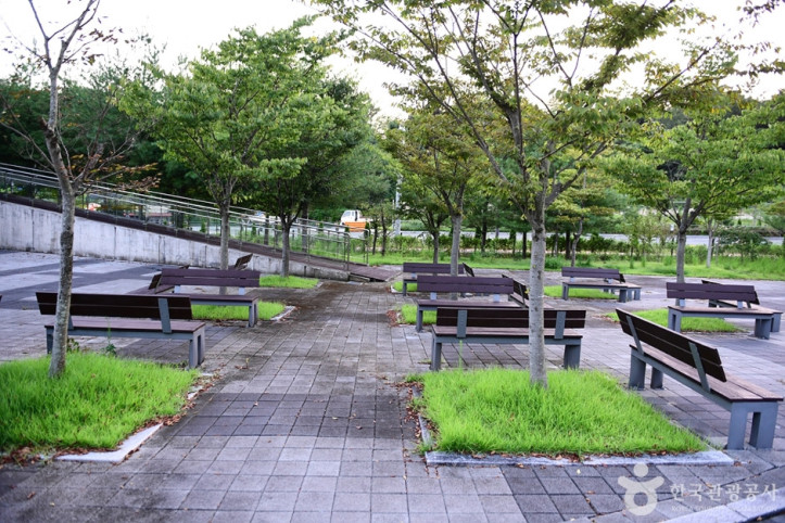 효천물빛노닐터 여행 추천 - 메고지고