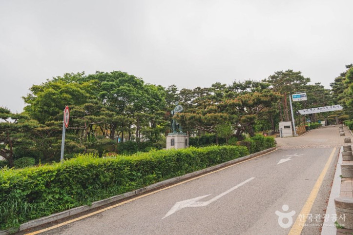 이봉창 의사 동상 여행 추천 - 메고지고