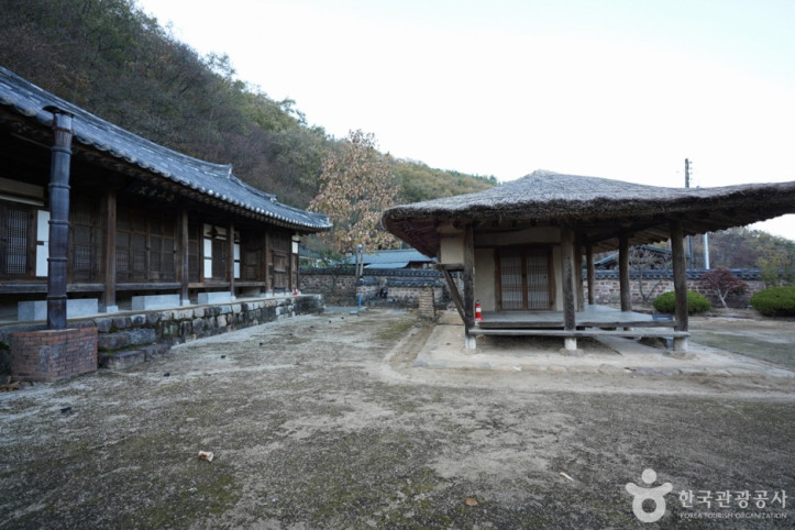 백산 안희제 생가 여행 추천 - 메고지고