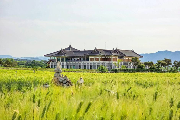 경주 황룡사지 여행 추천 - 메고지고