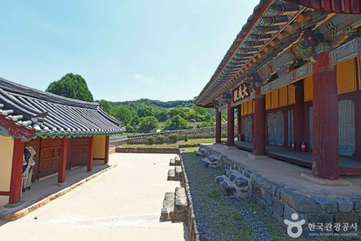 진산향교 여행 추천 - 메고지고
