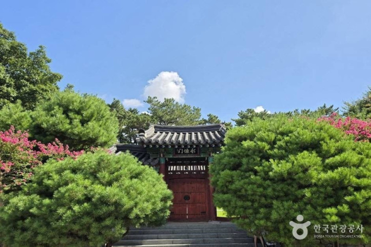 경상좌수영성지 여행 추천 - 메고지고