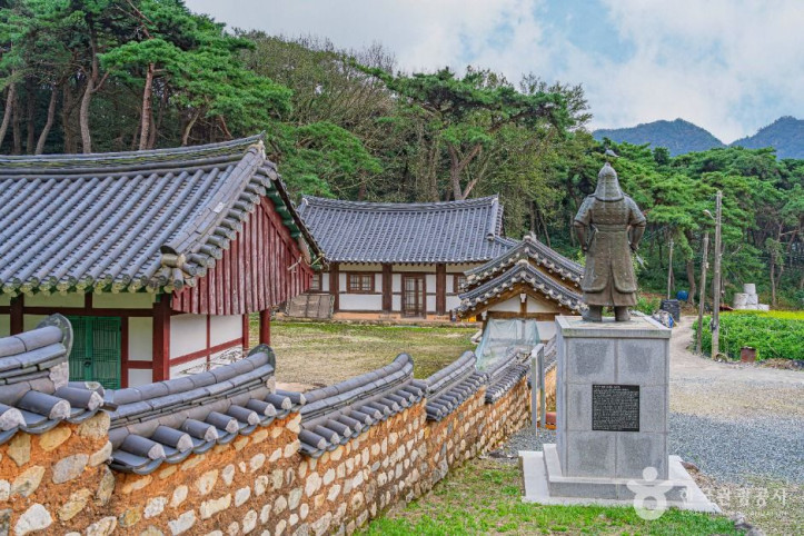 금강사(강진) 여행 추천 - 메고지고