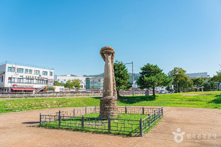 고창오거리당산 여행 추천 - 메고지고