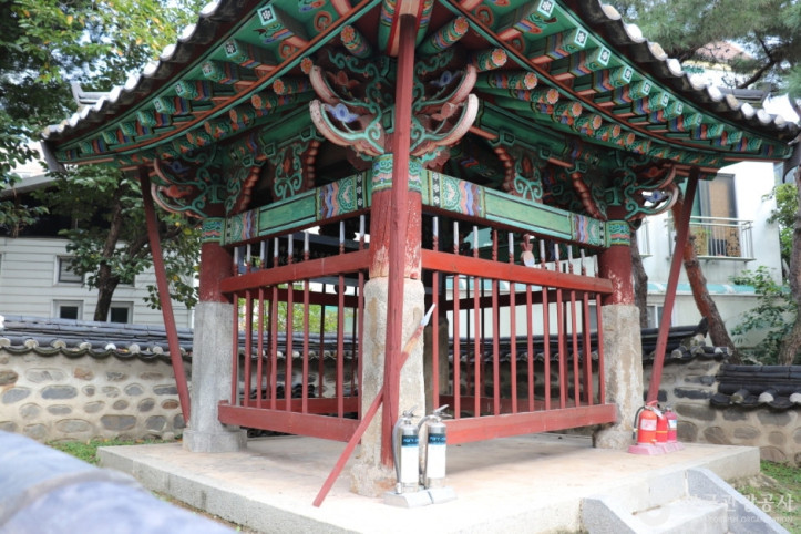 이시직공정려각 여행 추천 - 메고지고