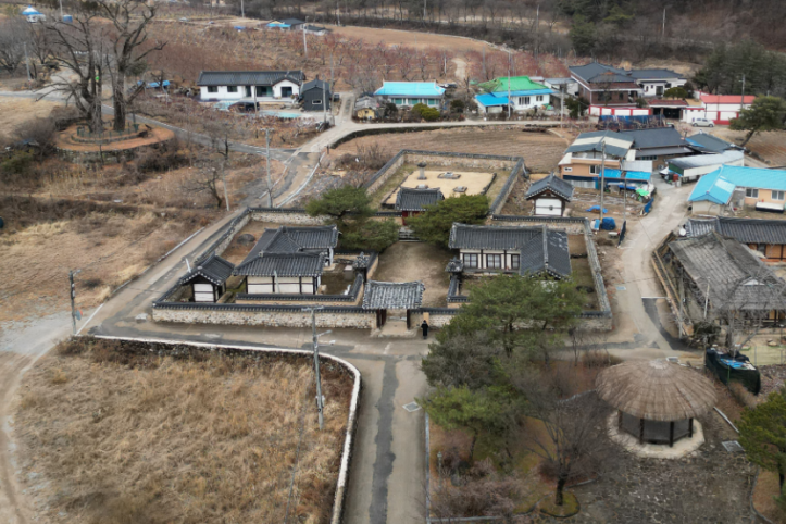 영주 금성대군 신단 여행 추천 - 메고지고