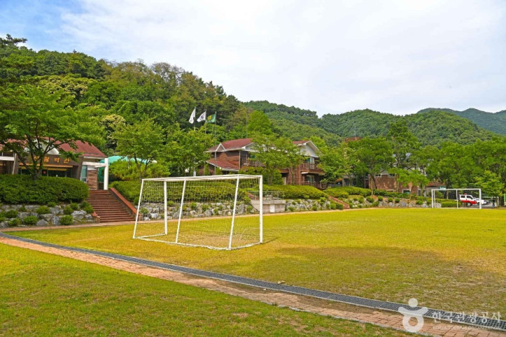 율리휴양촌 여행 추천 - 메고지고