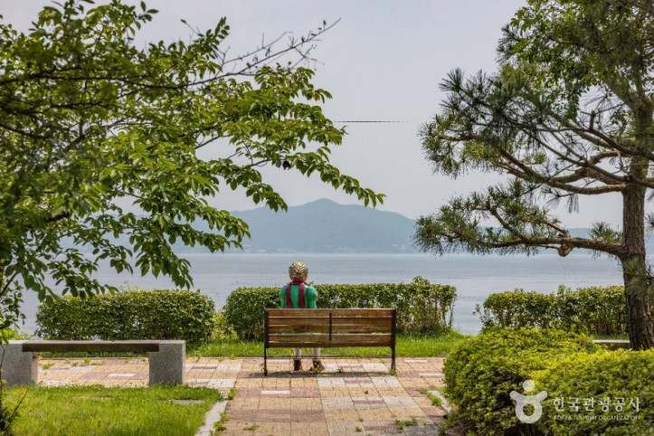 천상병 귀천(歸天) 공원 여행 추천 - 메고지고