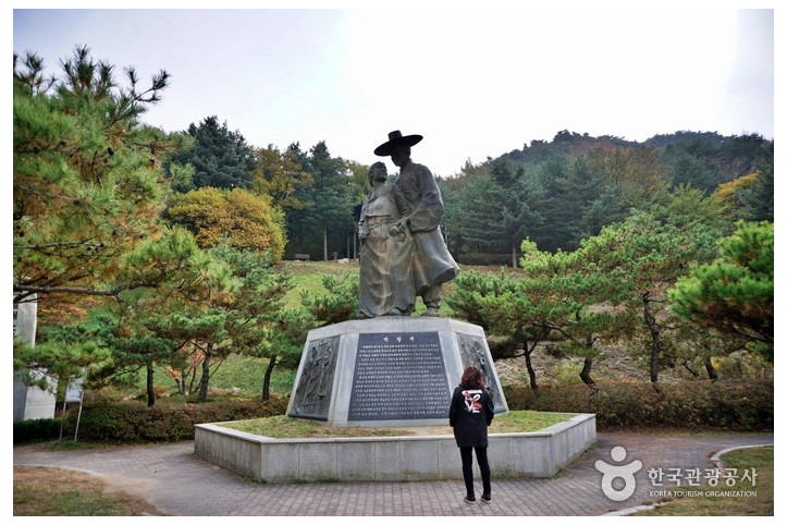 박달재목각공원 여행 추천 - 메고지고