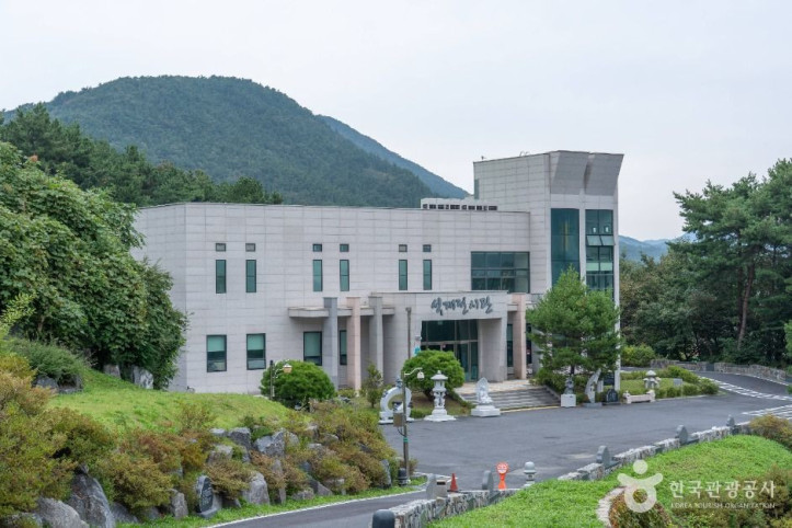 웅천돌문화공원 여행 추천 - 메고지고