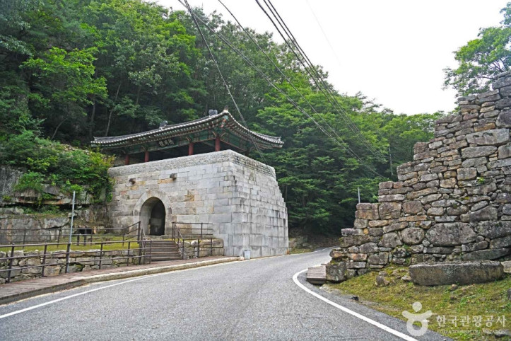 제천 덕주산성 여행 추천 - 메고지고