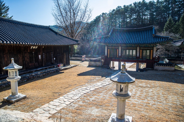 신흥사(삼척) 여행 추천 - 메고지고