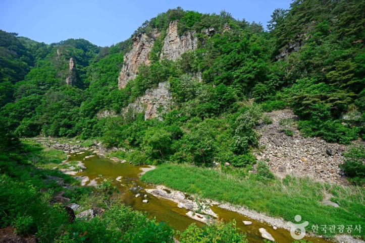 화암관광지(화암8경) 여행 추천 - 메고지고