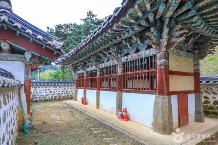 서흥김씨삼강정문 여행 추천 - 메고지고