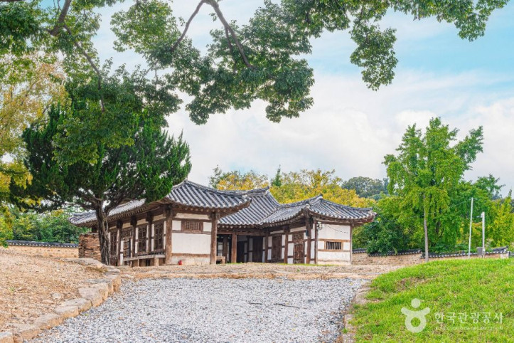 김제동헌 여행 추천 - 메고지고