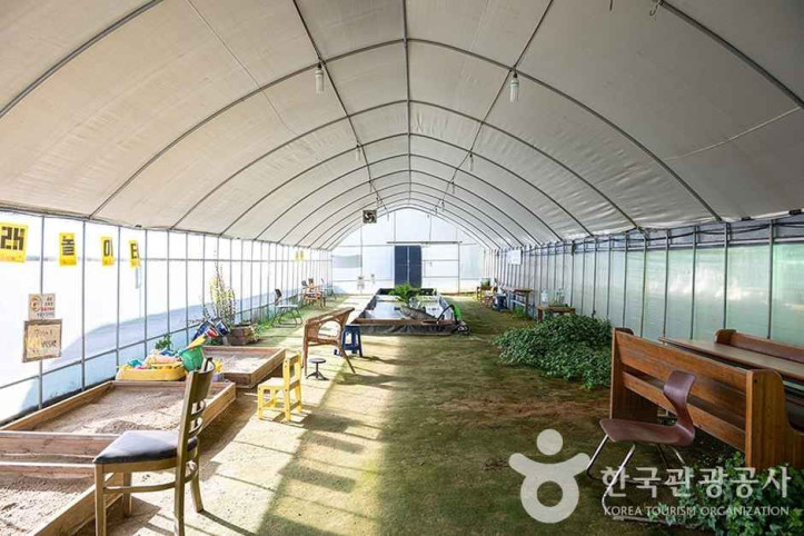 찬우물 체험동물농장 여행 추천 - 메고지고