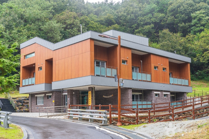 공주 환경성 건강 센터 여행 추천 - 메고지고