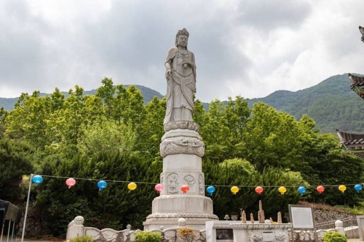 밀양 영산정사 (석조여래좌상) 여행 추천 - 메고지고