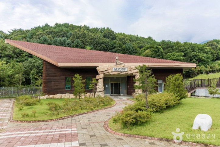 양구 산양·사향노루센터 여행 추천 - 메고지고