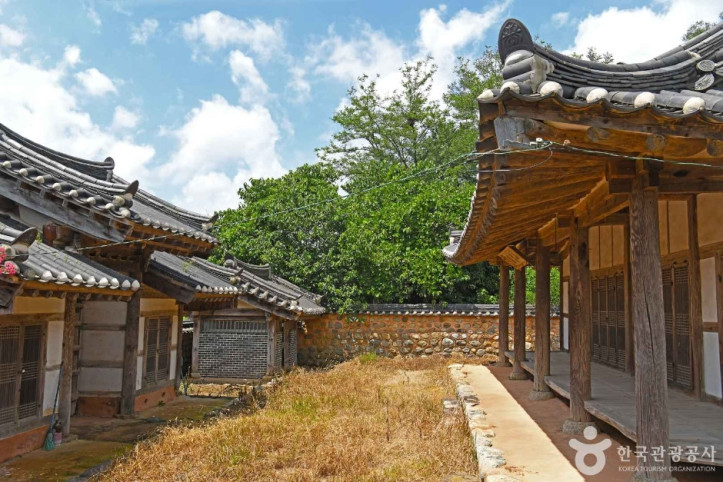 가산서원 여행 추천 - 메고지고