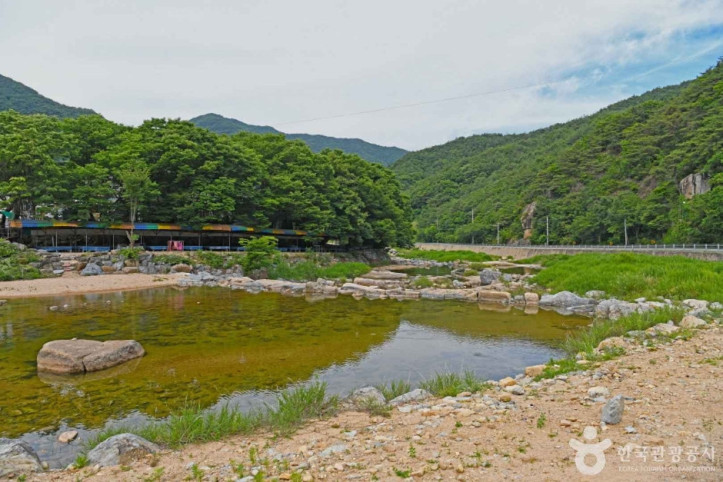 사담계곡유원지 여행 추천 - 메고지고