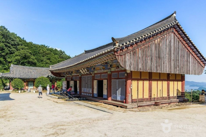 백련사(강진) 여행 추천 - 메고지고