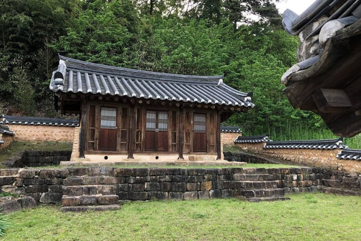 예천 예천권씨 초간공파 종택 및 예천권씨 초간종택 별당 여행 추천 - 메고지고