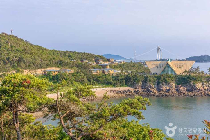 국립신시도자연휴양림 여행 추천 - 메고지고