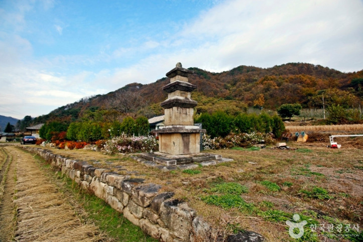 충주 추평리 삼층석탑 여행 추천 - 메고지고