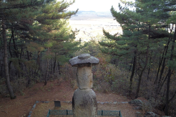 예산 삽교읍 석조보살입상 여행 추천 - 메고지고