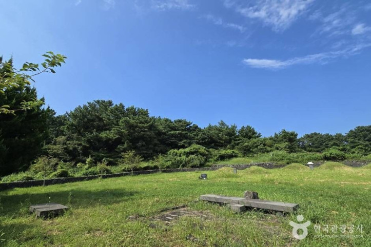 열안지오름(봉개동) 여행 추천 - 메고지고