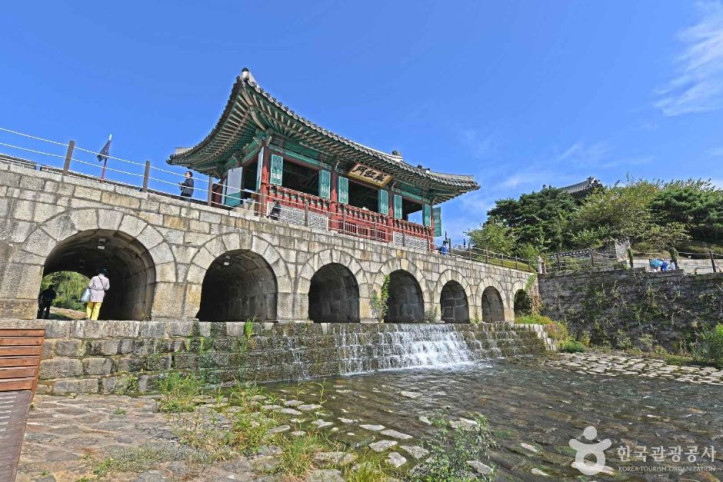 화홍문(華虹門) 여행 추천 - 메고지고