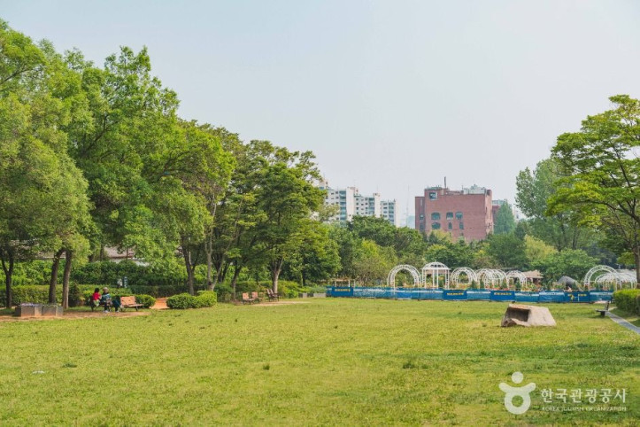 용산가족공원 여행 추천 - 메고지고