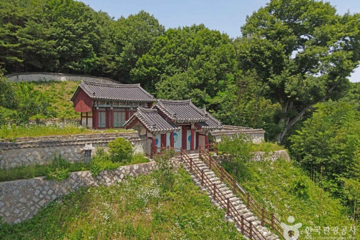 부산서원 여행 추천 - 메고지고