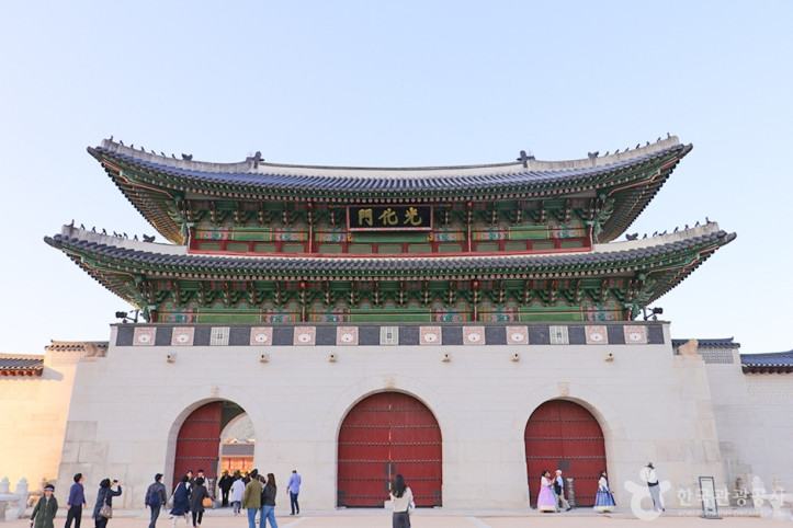 광화문 여행 추천 - 메고지고